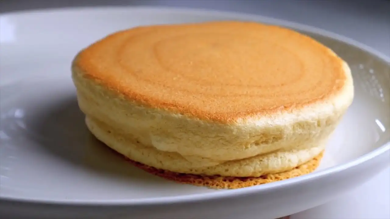 Japanese Souffle Pancakes on a serving plate