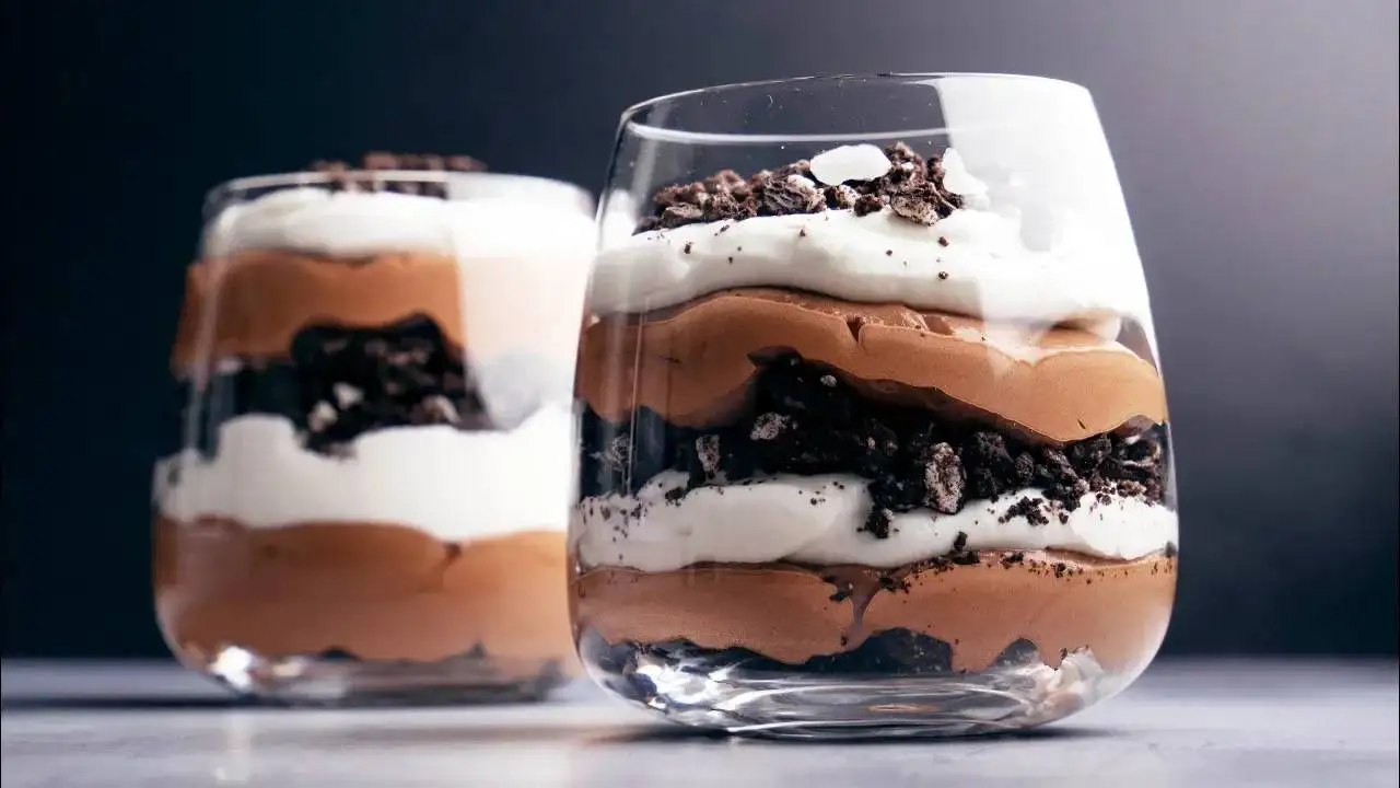 Only 3 Ingredient Chocolate Mousse Trifle