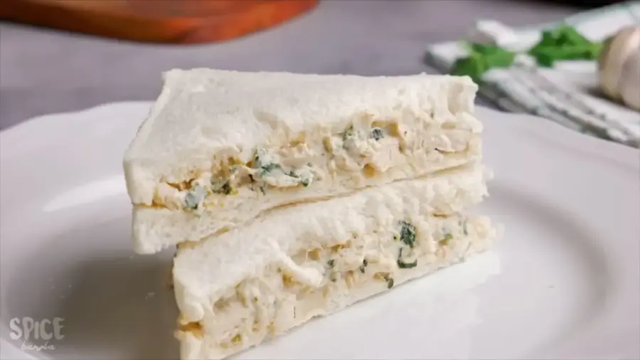 cream cheese chicken sandwich on a serving plate