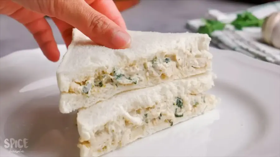 cream cheese chicken sandwich on a serving plate