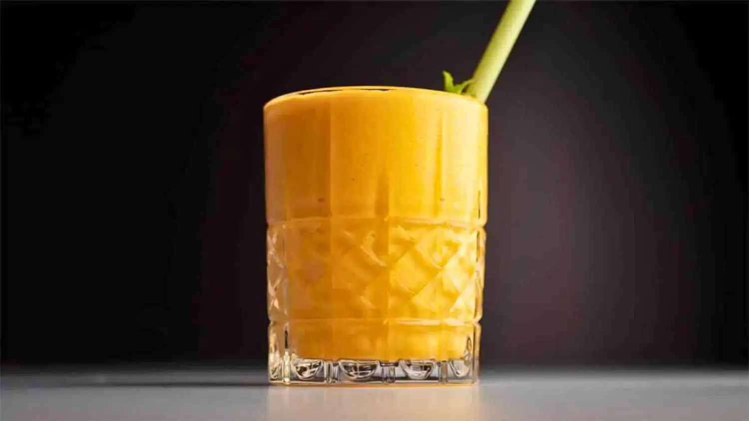 1 Minute Mango Smoothie