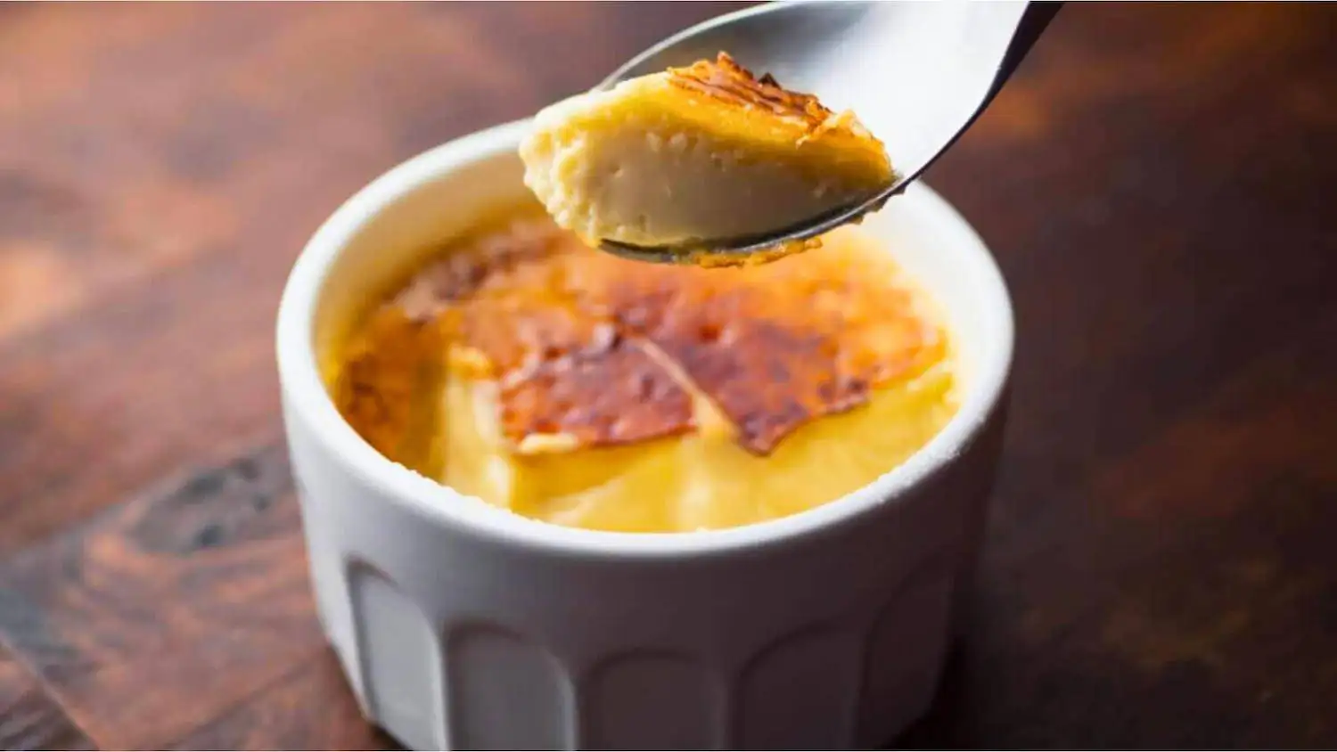 The Best Creme Brulee Recipe (Only 4 Ingredients)