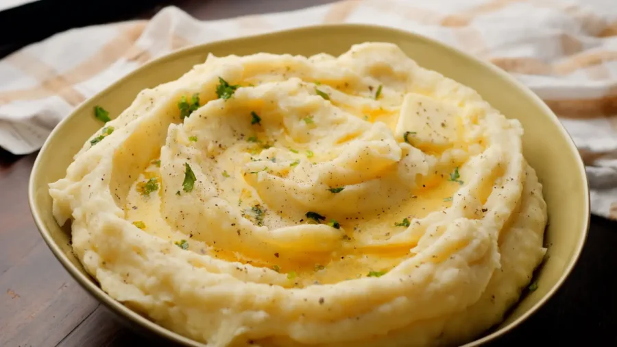 Mashed Potatoes Recipe on a serving bowl