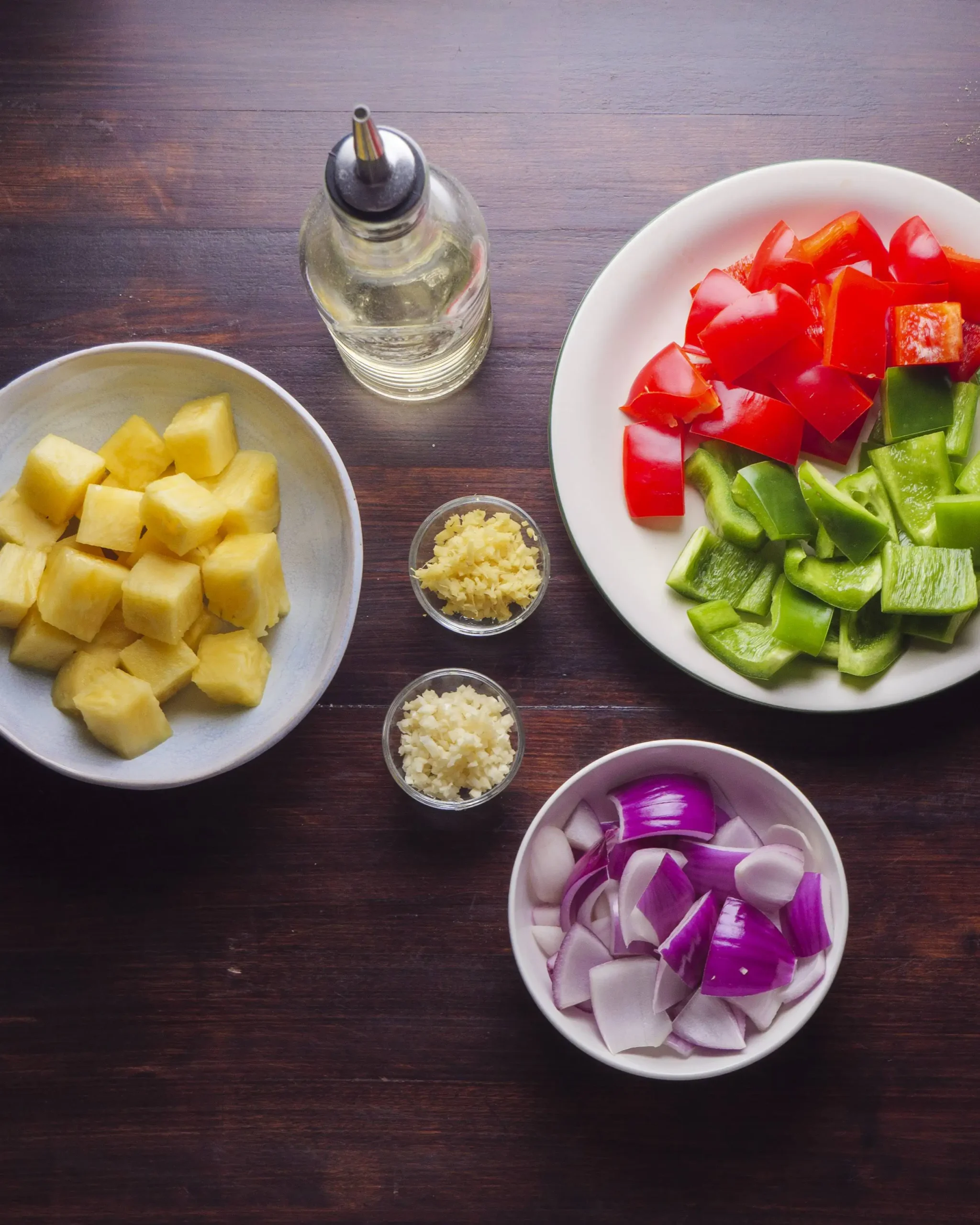 Sweet and Sour Chicken Recipe ingredients vegetables, oil and garlic ginger 