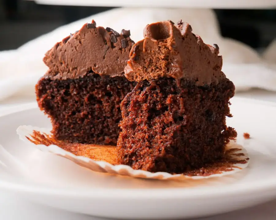 Chocolate Buttercream Frosting on cupcakes