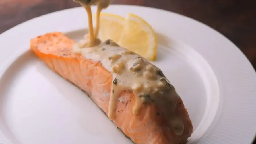 Creamy Lemon Butter Sauce Recipe drizzle over pan-seared salmon fish